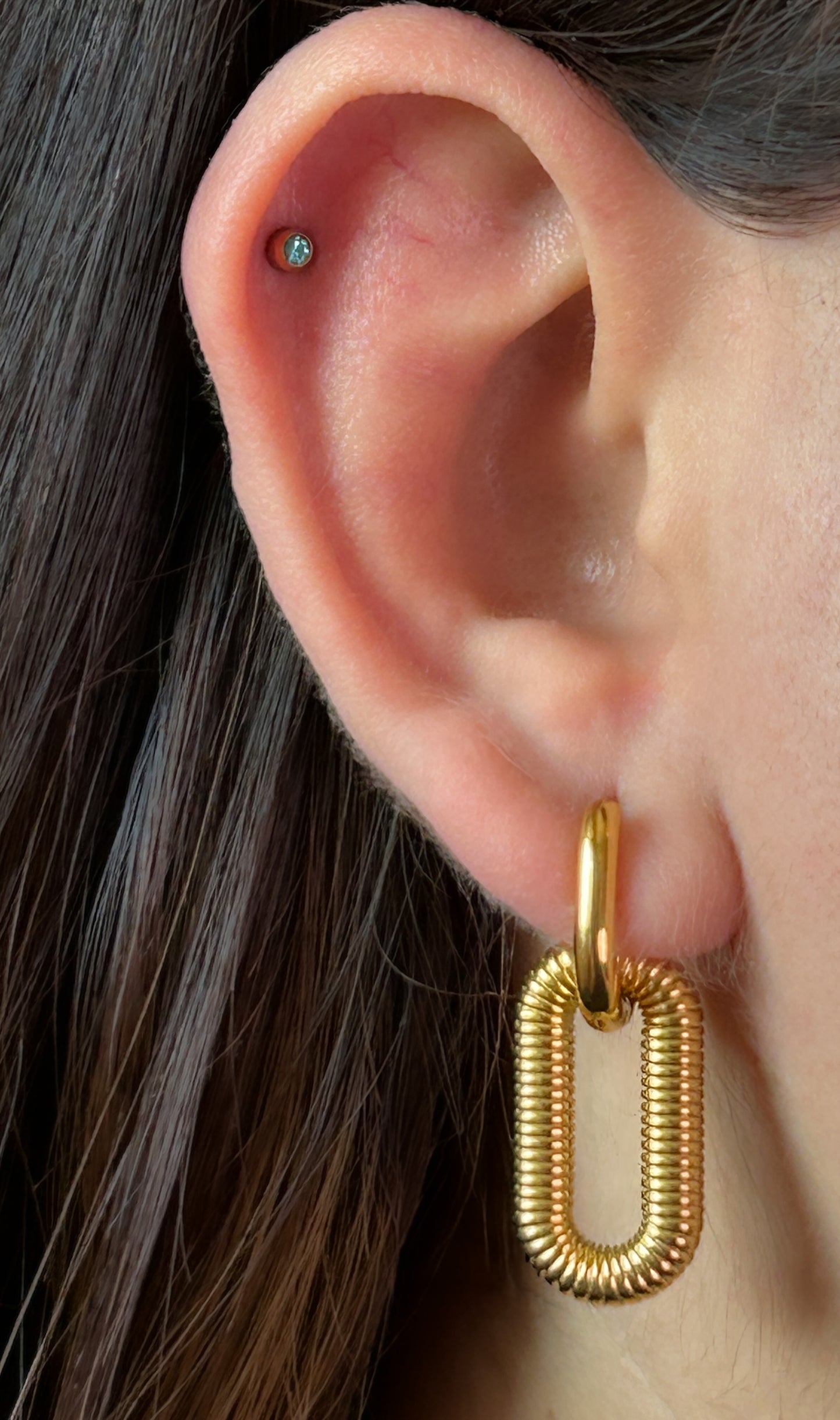 Double Oval Hoops