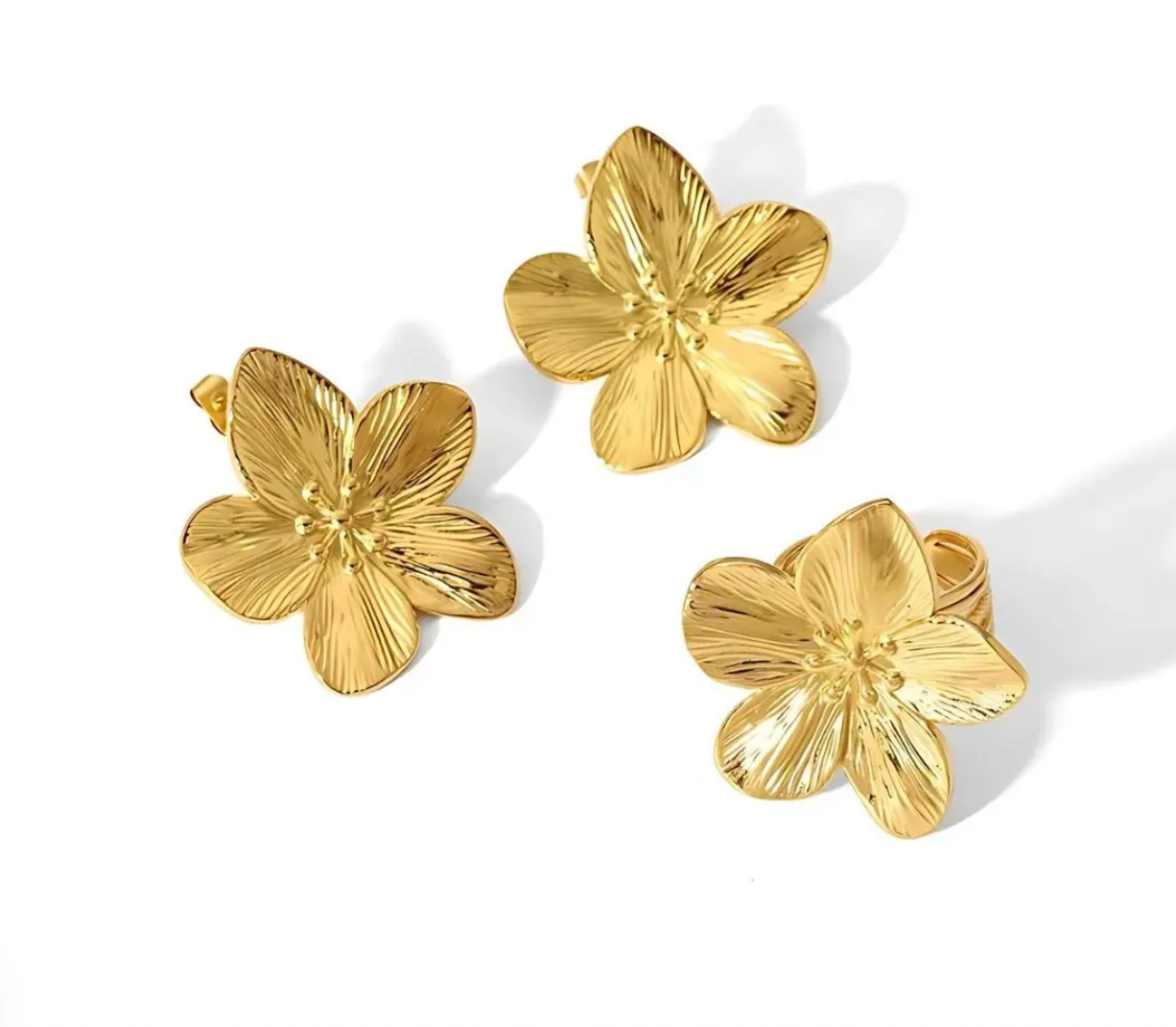 Gold Textured Flower Stud Earrings