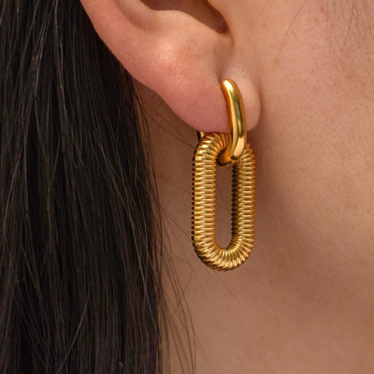 Double Oval Hoops