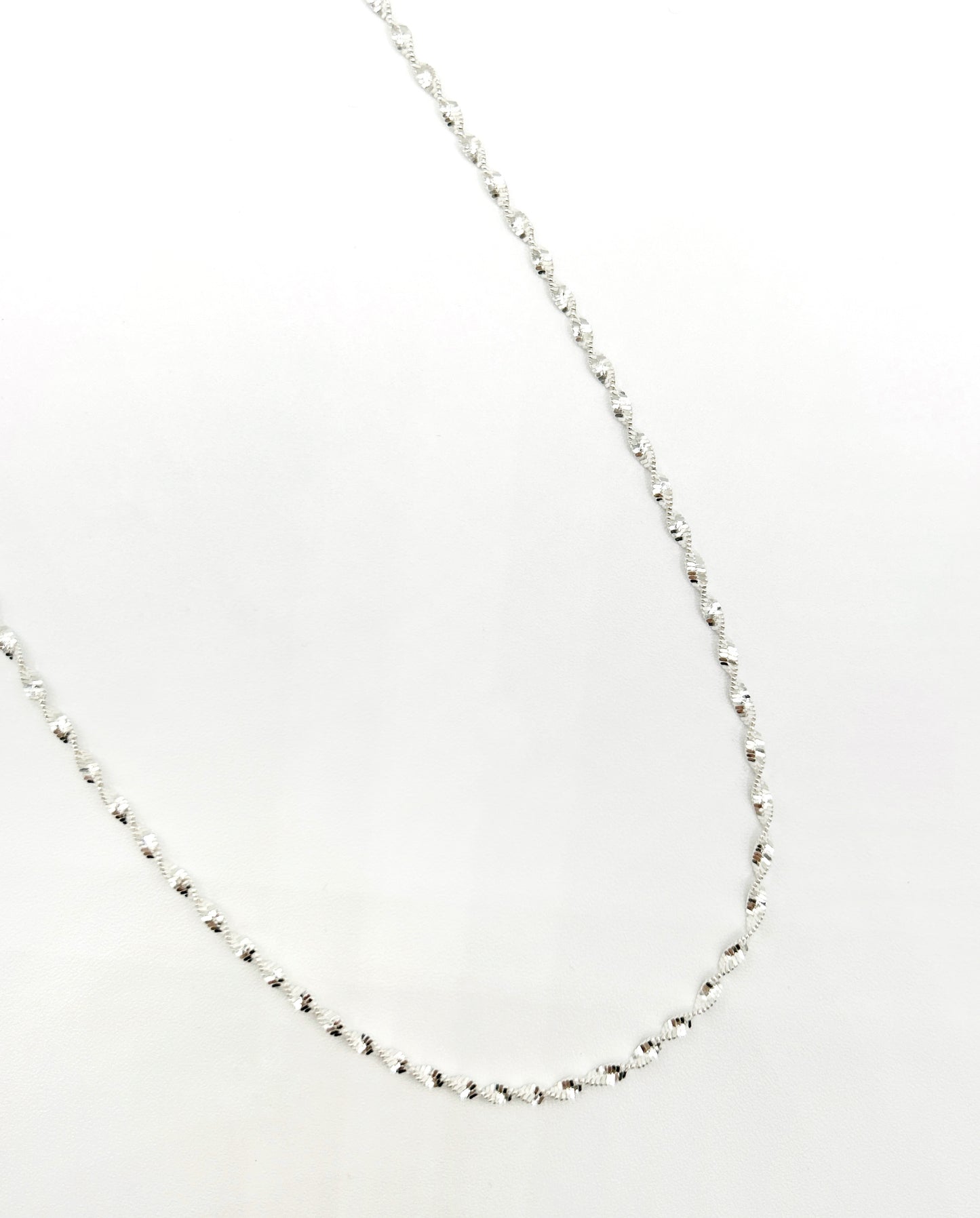 Elegant Twisted Sterling Silver Chain Necklace